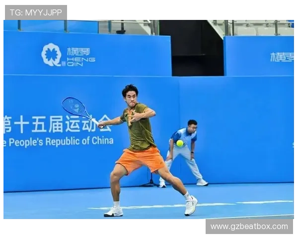 世界网球锦标赛激烈角逐 多位顶级选手纷纷晋级四强