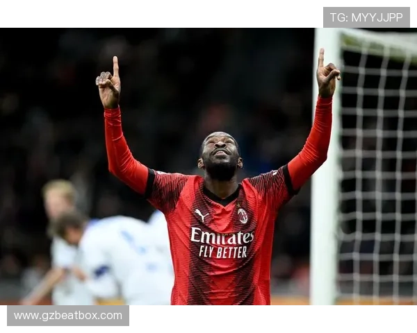 弗罗西诺内足球俱乐部发展历程与意甲崛起之路分析